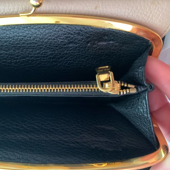 MIU MIU Leather Wallet Kiss-lock bi fold Black nude pink - Picture 10 of 13